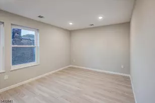 581 Bergen St, Newark, NJ 07108 - Photo 23