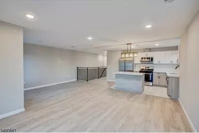 581 Bergen St, Newark, NJ 07108 - Photo 13