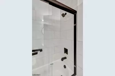 581 Bergen St, Newark, NJ 07108 - Photo 29