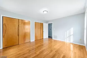 466 Lidgerwood Ave, Elizabeth, NJ 07202 - Photo 13