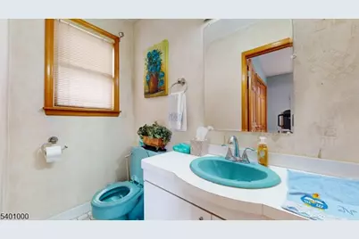 237 Winfield Ter, Union Township, NJ 07083 - Photo 9