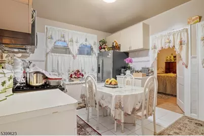 386 N 11th St, Newark, NJ 07107 - Photo 7