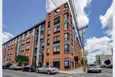 39 Madison, Newark, NJ 07105 - Photo 3