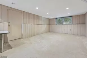 35 S Derby Rd, Springfield, NJ 07081 - Photo 27