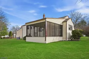 35 S Derby Rd, Springfield, NJ 07081 - Photo 5