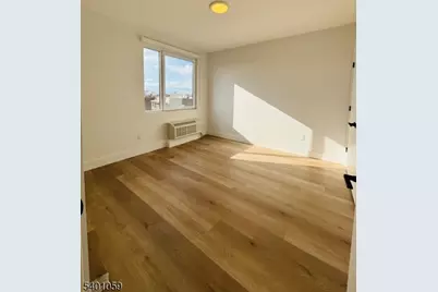 39 Madison St, Newark, NJ 07105 - Photo 21