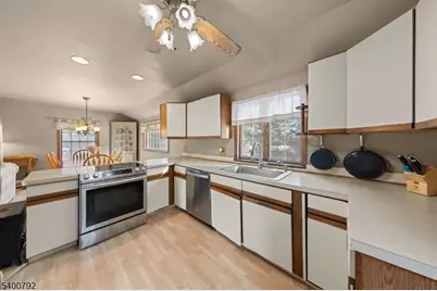 35 Seneca Trl, Sparta Township, NJ 07871 - Photo 15