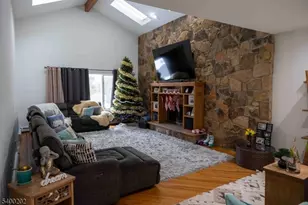 23 Deire Dr, Sparta Township, NJ 07871 - Photo 13