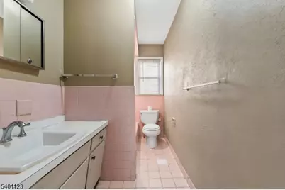 52 Tremont Ter, Irvington, NJ 07111 - Photo 31