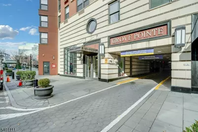 102 Christopher Columbus Dr #803, Jersey City, NJ 07302 - Photo 1