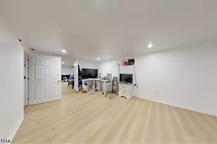 178 Fabyan Pl, Newark, NJ 07112 - Photo 19