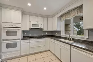 14 Longview Dr, Montville Township, NJ 07082 - Photo 9