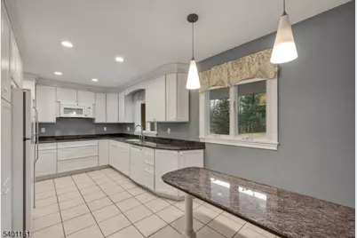 14 Longview Dr, Montville Township, NJ 07082 - Photo 7