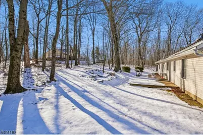 26 Acorn Dr, Vernon, NJ 07422 - Photo 25