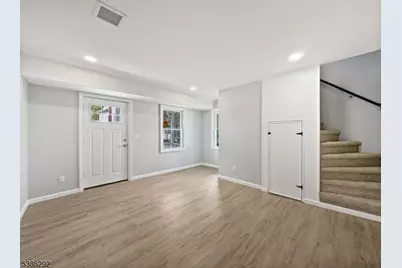 631 S Main St, Greenwich Township, NJ 08886 - Photo 3