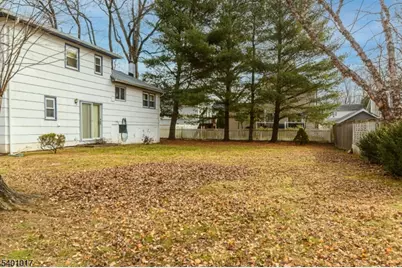 4 Herbert Pl, West Caldwell, NJ 07006 - Photo 7