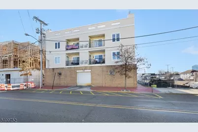 276 Beachway Ave Unit #8, Keansburg, NJ 07734 - Photo 1