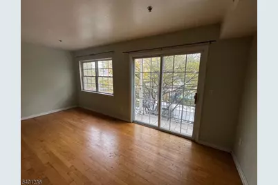 17 Norfolk St, Newark, NJ 07103 - Photo 3