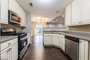 101 Taft Ln, Morristown, NJ 07960 - Photo 11