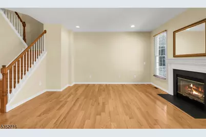 19 Hancock Ct, Bernards Township, NJ 07920 - Photo 9