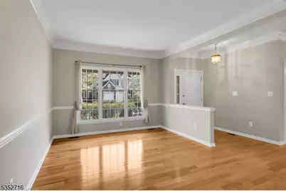 19 Hancock Ct, Bernards Township, NJ 07920 - Photo 5