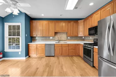 19 Hancock Ct, Bernards Township, NJ 07920 - Photo 13