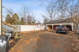 768 Park Ave, East Orange, NJ 07017 - Photo 3