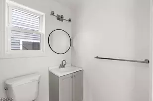 390 Clinton Pl, Newark, NJ 07112 - Photo 9