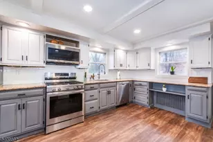 390 Mountain Ave, Franklin Lakes, NJ 07417 - Photo 11