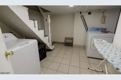 622 Tremont Ave, Orange, NJ 07050 - Photo 15