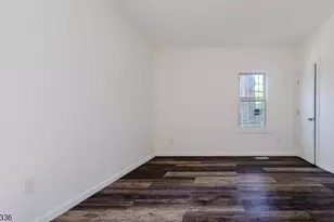 86 Abinger Pl, Newark, NJ 07106 - Photo 15