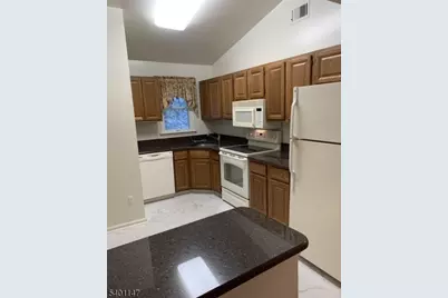 46 Smithfield Ct #46, Bernards Township, NJ 07920 - Photo 5