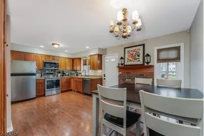 2103 Jamestown Cmn, Hillsborough Township, NJ 08844 - Photo 7