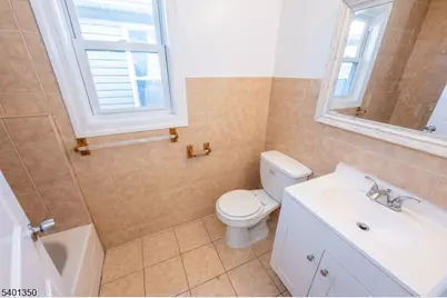 28 Highland St, Paterson, NJ 07524 - Photo 15