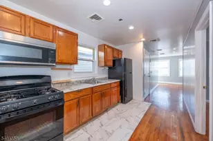 28 Highland St, Paterson, NJ 07524 - Photo 7