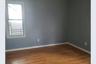 64 Schuyler Ave, Newark, NJ 07112 - Photo 5