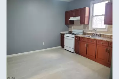 64 Schuyler Ave, Newark, NJ 07112 - Photo 3