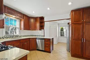 38 Cypress St, Millburn, NJ 07041 - Photo 7