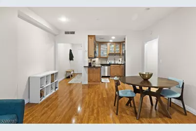 207-31 Shearwater Ct West #31, Jersey City, NJ 07305 - Photo 3