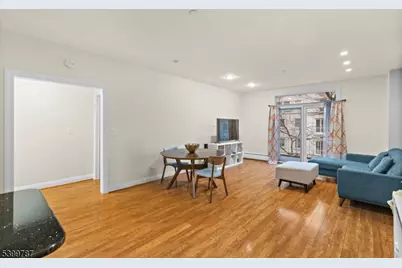 207-31 Shearwater Ct West #31, Jersey City, NJ 07305 - Photo 1