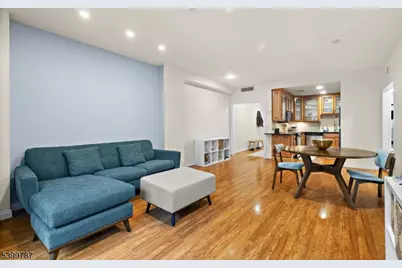 207-31 Shearwater Ct West #31, Jersey City, NJ 07305 - Photo 5