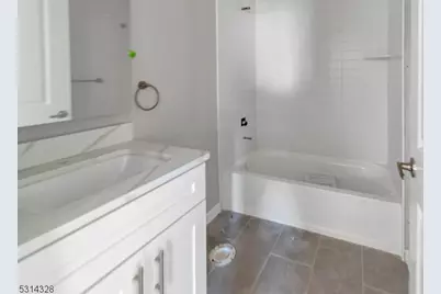 862 E Jersey St #5, Elizabeth, NJ 07201 - Photo 13