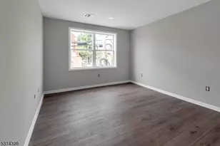 862 E Jersey St, Elizabeth, NJ 07201 - Photo 7