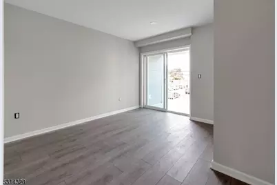 862 E Jersey St #5, Elizabeth, NJ 07201 - Photo 15