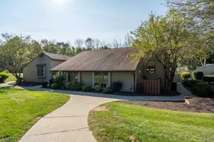 44 Sparrow Cir, Hampton Township, NJ 07860 - Photo 25