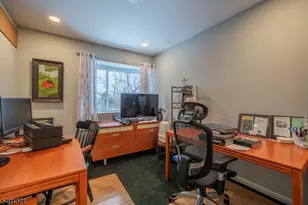 44 Sparrow Cir, Hampton Township, NJ 07860 - Photo 15