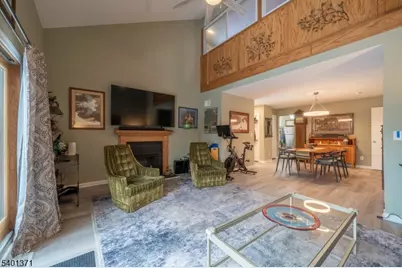 44 Sparrow Circle, Hampton Township, NJ 07860 - Photo 9