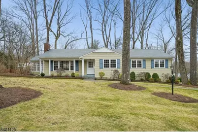 119 Cambridge Dr, Berkeley Heights Township, NJ 07922 - Photo 1