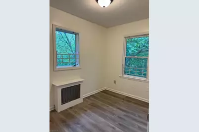 1613 E 2nd St, Scotch Plains Township, NJ 07076 - Photo 9