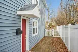 11 Washington Ave, Summit, NJ 07901 - Photo 3